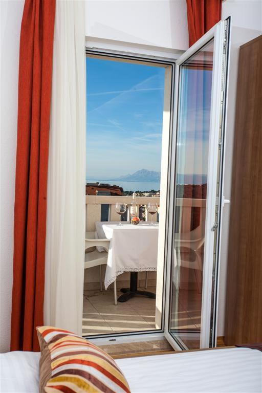 Villa Luce Mit Pool Makarska Exterior photo